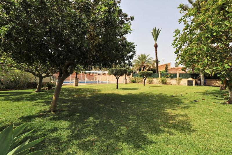 8 slaapkamer Villa Te koop