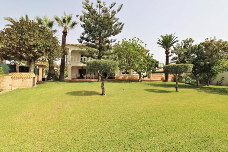 8 slaapkamer Villa Te koop