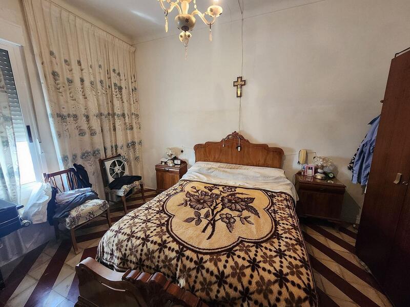 3 Schlafzimmer Stadthaus zu verkaufen