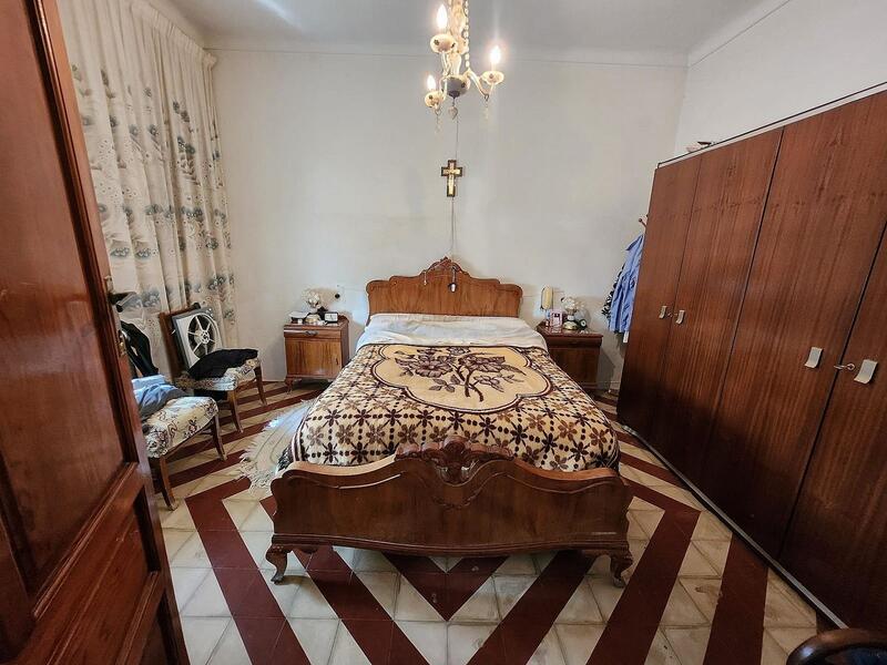 3 Schlafzimmer Stadthaus zu verkaufen