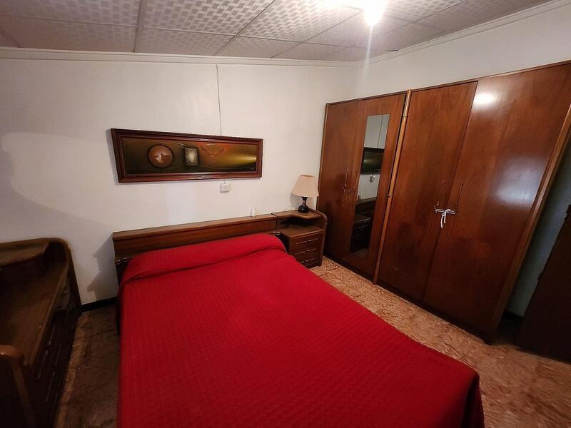 5 slaapkamer Gezinswoning Te koop
