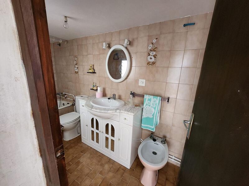 5 slaapkamer Gezinswoning Te koop