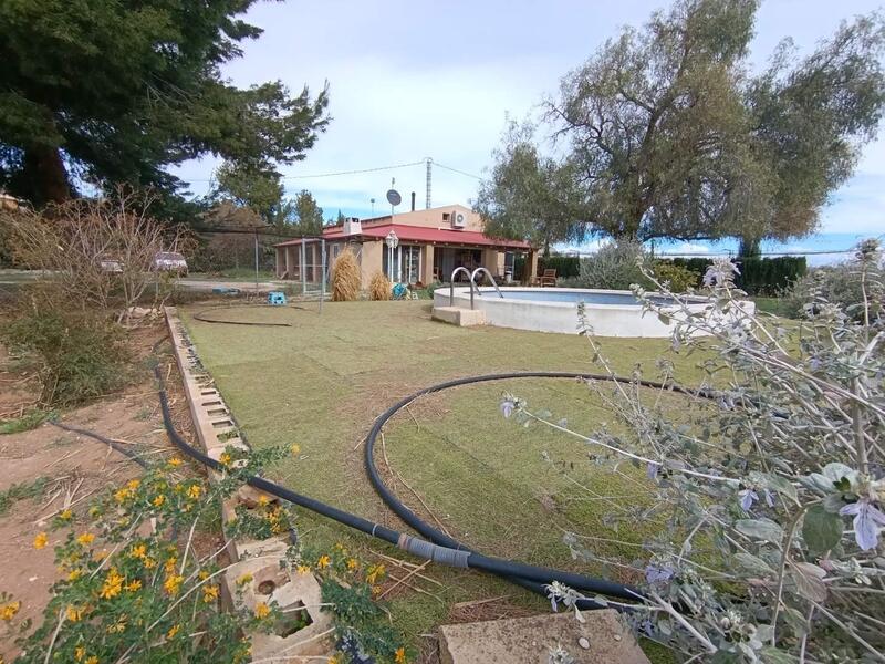 Villa zu verkaufen in Hondon de las Nieves, Alicante