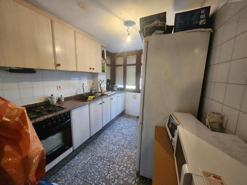 3 bedroom Apartment for sale
