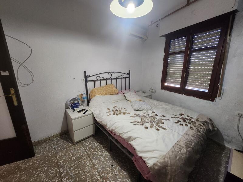 3 bedroom Apartment for sale