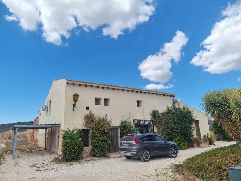 6 slaapkamer Landhuis Te koop