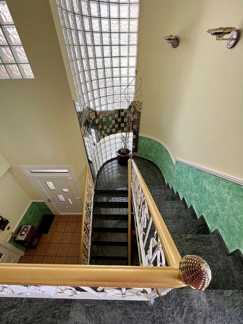 4 Schlafzimmer Stadthaus zu verkaufen
