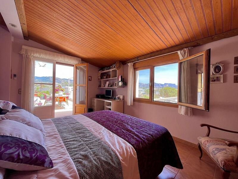 4 Schlafzimmer Stadthaus zu verkaufen