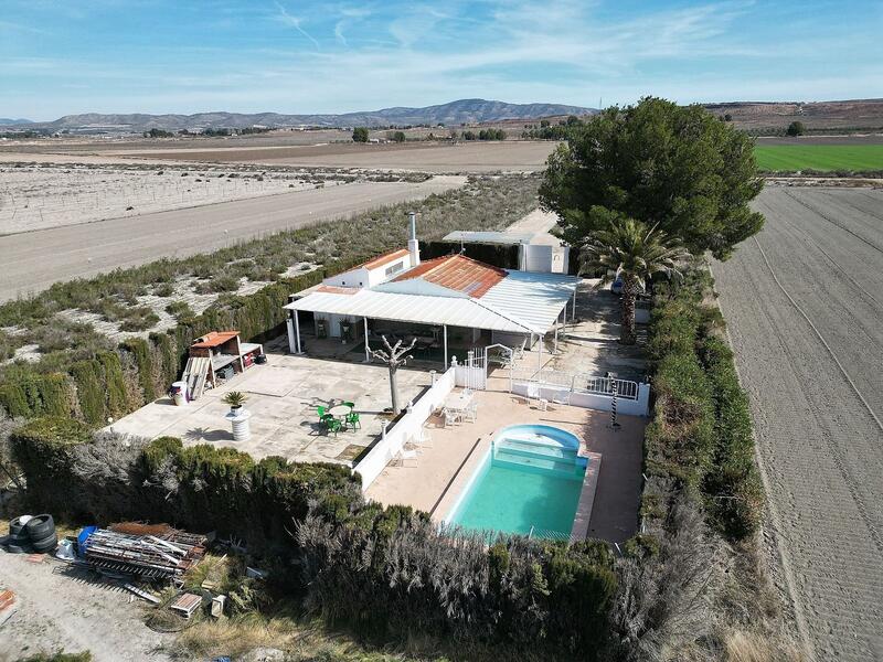 Landsted til salg i Villena, Alicante