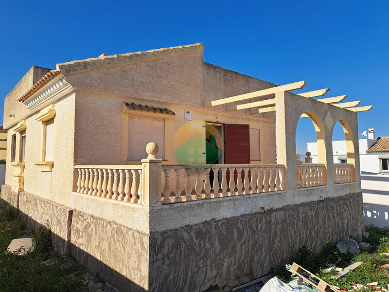 2 bedroom Villa for sale