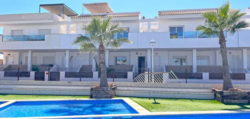 Stadthaus zu verkaufen in Torrevieja, Alicante