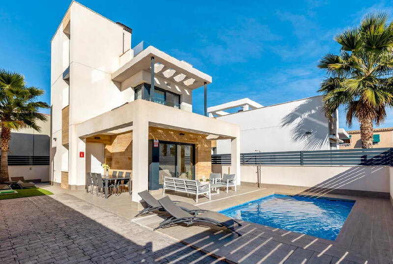 3 bedroom Villa for sale
