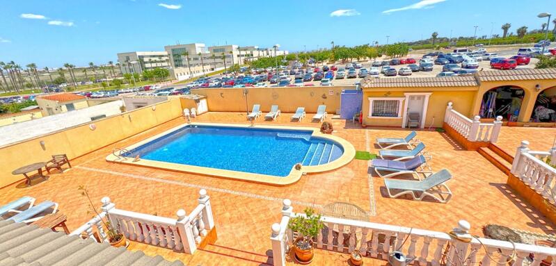 6 bedroom Villa for sale