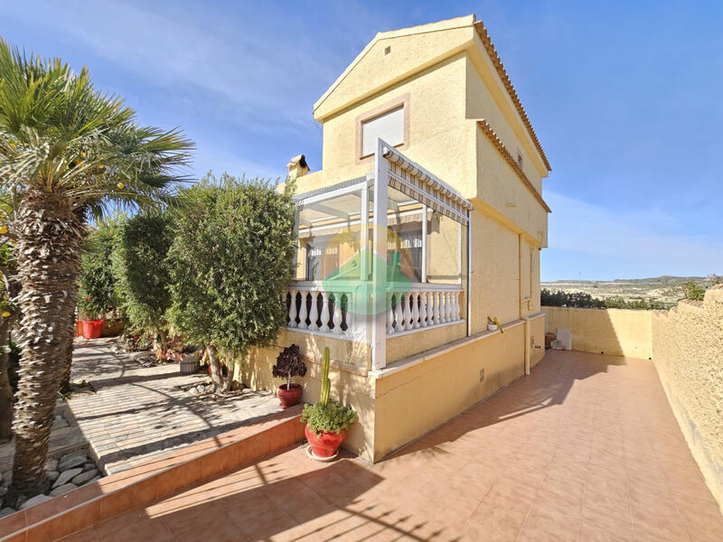 4 bedroom Villa for sale