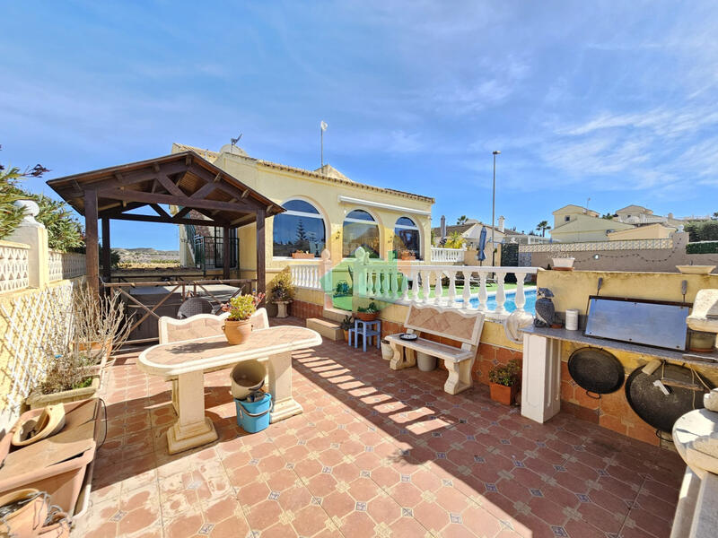 4 bedroom Villa for sale