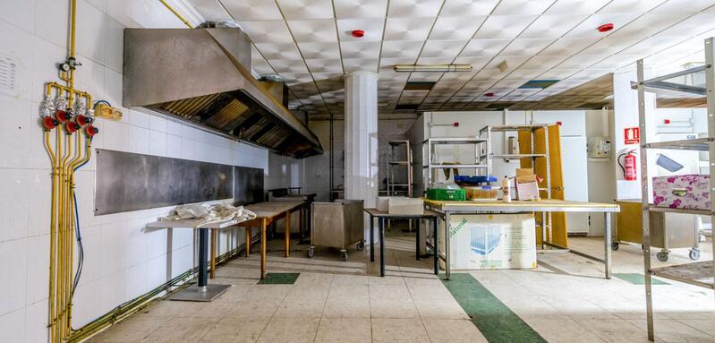 1 Cuarto Local Comercial en venta
