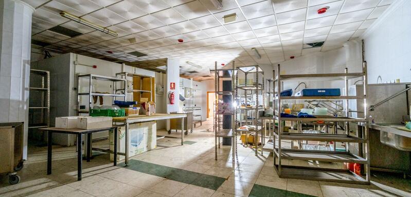1 Cuarto Local Comercial en venta