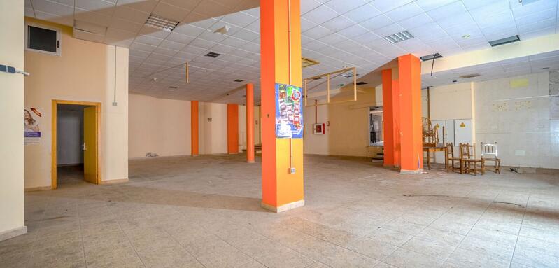 1 Cuarto Local Comercial en venta