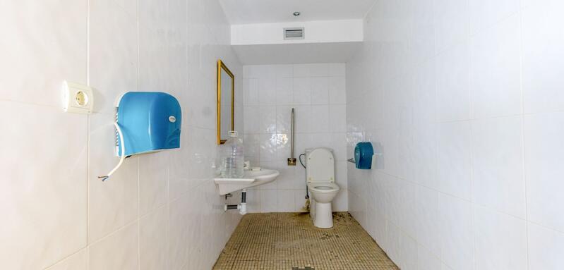 1 Cuarto Local Comercial en venta