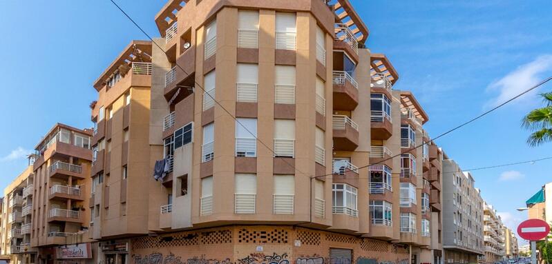 1 Cuarto Local Comercial en venta