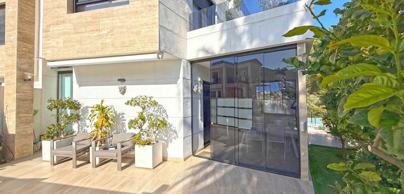 3 Cuarto Villa en venta
