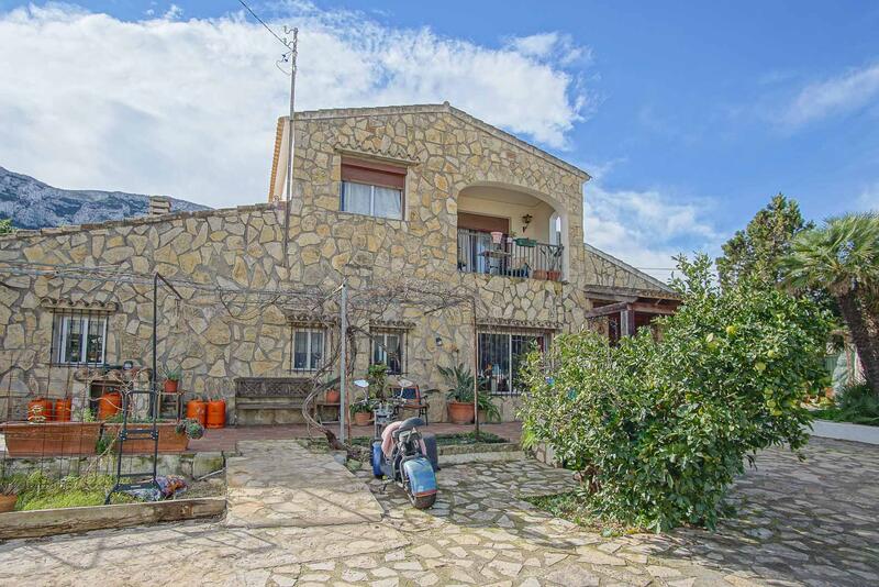 Villa for sale in Denia, Alicante