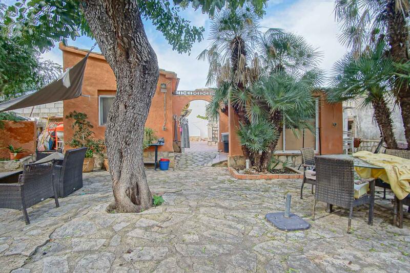 6 Schlafzimmer Villa zu verkaufen