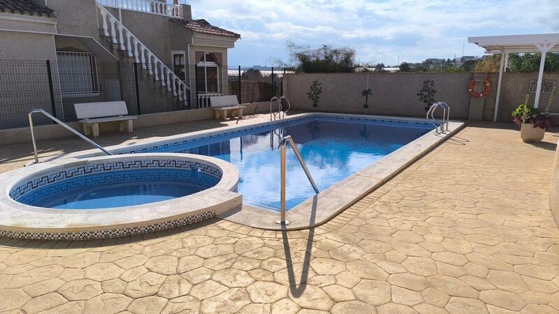 3 Cuarto Villa en venta