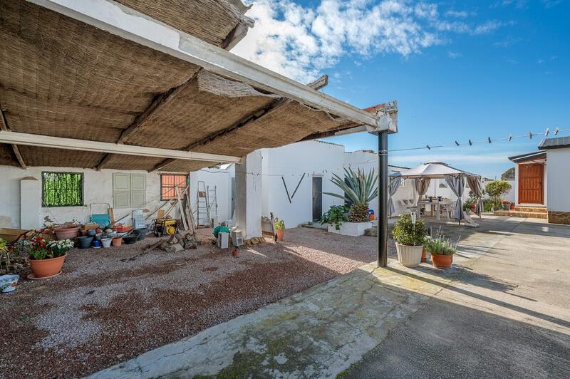 3 bedroom Country House for sale