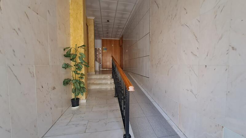 2 спальная комната квартира продается