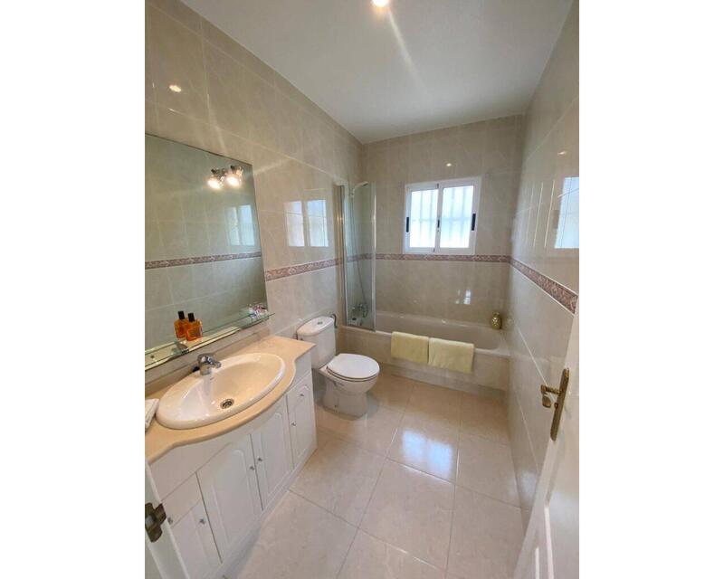 5 bedroom Villa for sale