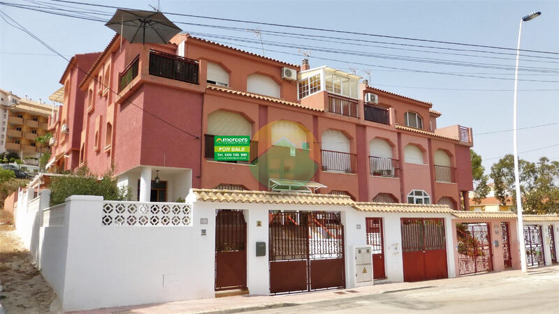 Villa til salg i Puerto de Mazarron, Murcia