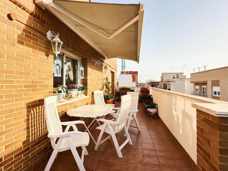 Leilighet til salgs i Torrevieja, Alicante