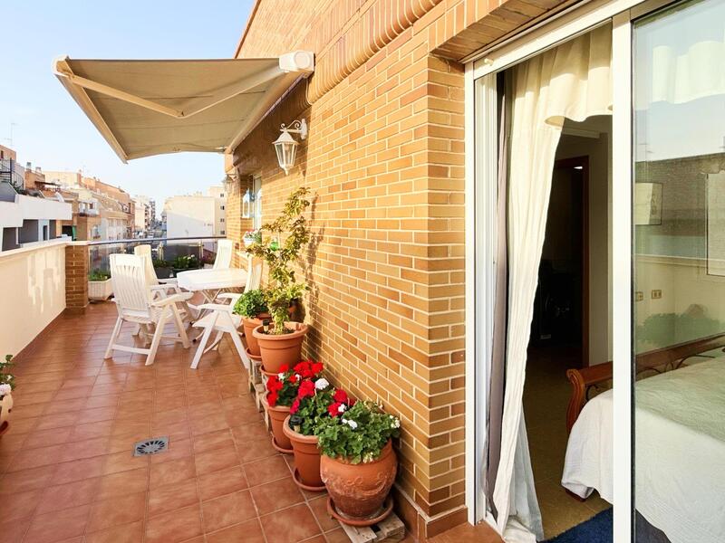 4 slaapkamer Appartement Te koop