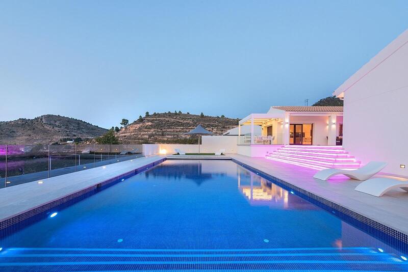 5 Schlafzimmer Villa zu verkaufen
