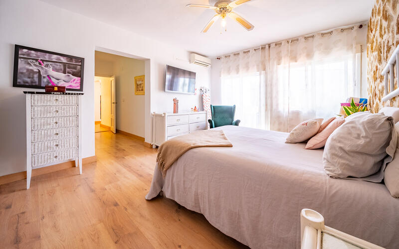 8 chambre Villa à vendre
