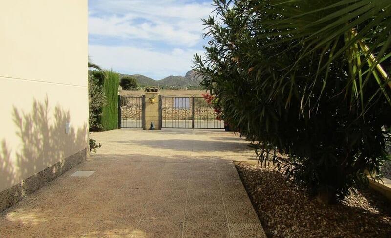 4 slaapkamer Villa Te koop