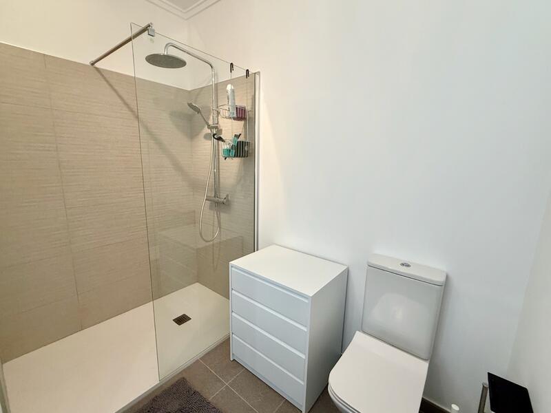 2 Schlafzimmer Stadthaus zu verkaufen