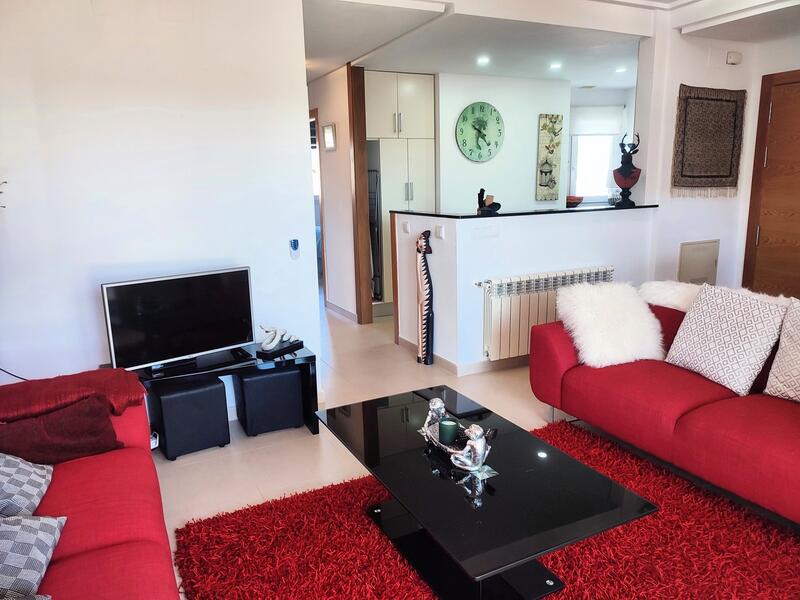 2 bedroom Apartment for sale