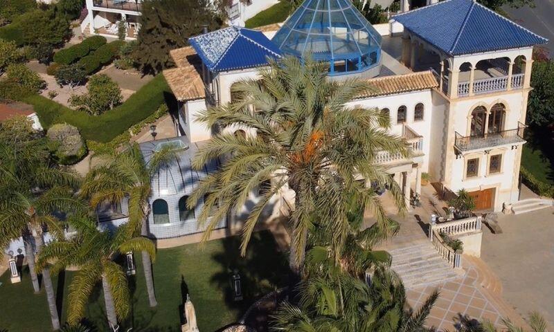 Villa til salg i Orihuela Costa, Alicante