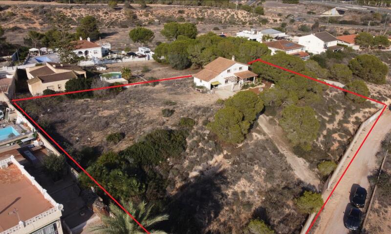 Villa Te koop in Orihuela Costa, Alicante