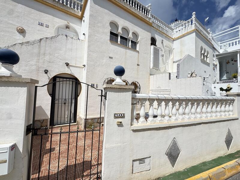 Lejlighed til salg i Villamartin, Alicante