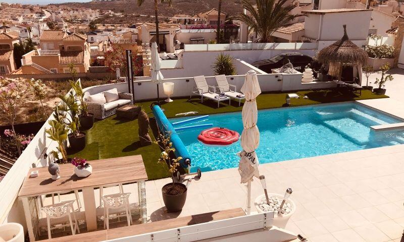 6 Cuarto Villa en venta