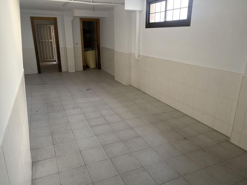 3 slaapkamer Gezinswoning Te koop