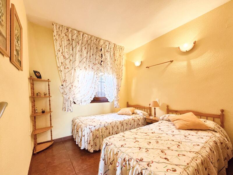 2 Cuarto Villa en venta