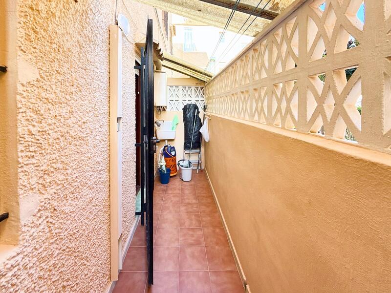 2 Cuarto Villa en venta