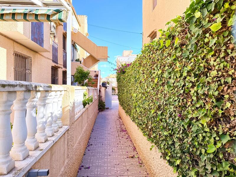 2 Cuarto Villa en venta