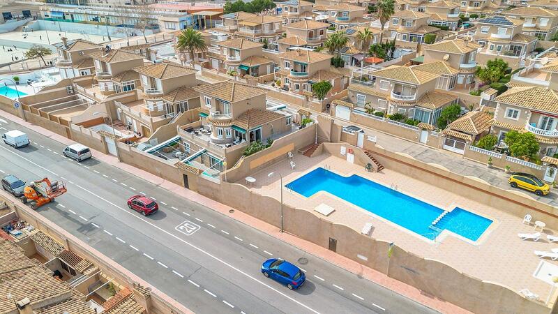 5 Cuarto Villa en venta