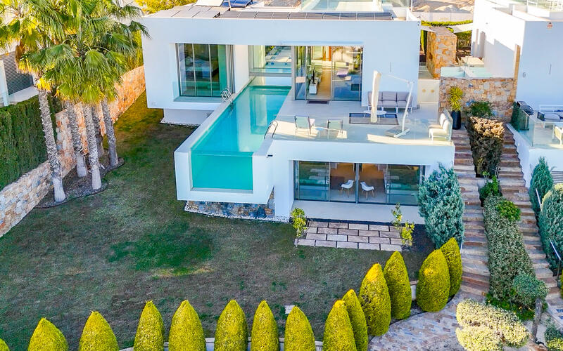 Villa til salg i Orihuela Costa, Alicante