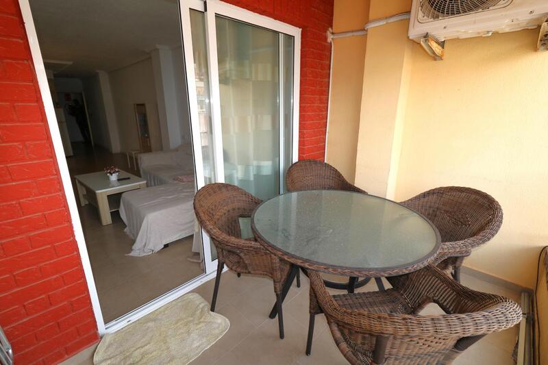 3 bedroom Apartment for sale